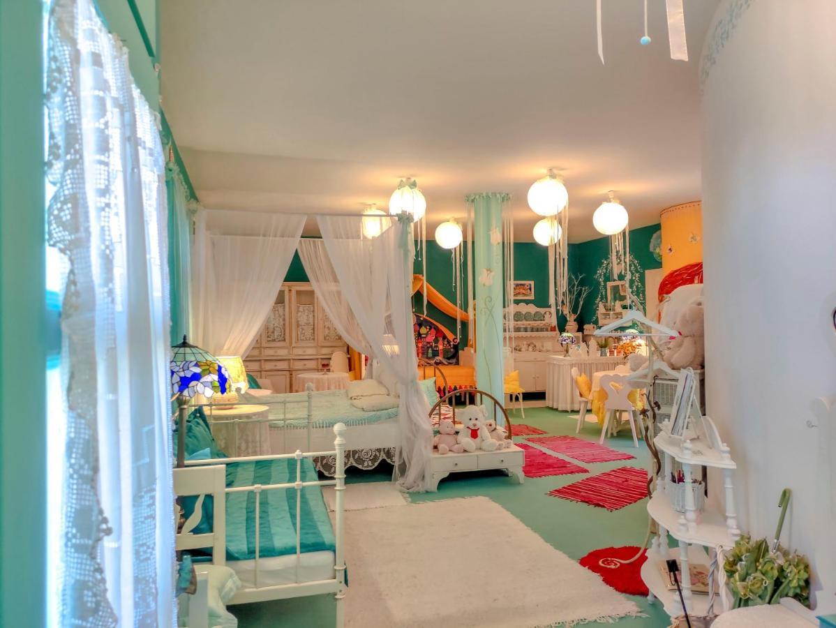Feher Tulipan Apartman Hotel Debrecen Luaran gambar