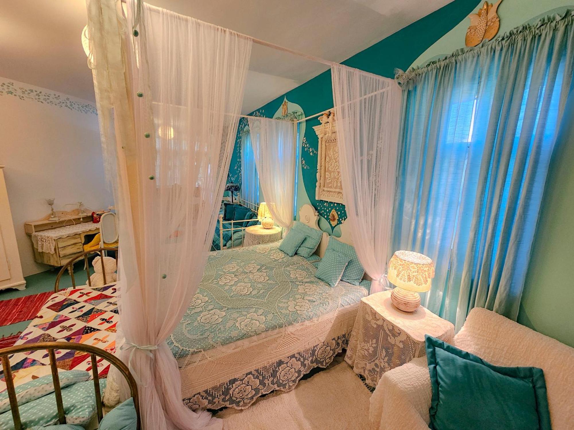 Feher Tulipan Apartman Hotel Debrecen Luaran gambar